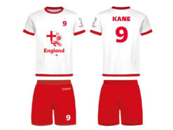 חליפת כדורגל קיין לילדים ונוער מונדיאל WORLD CUP ENGLAND KANE